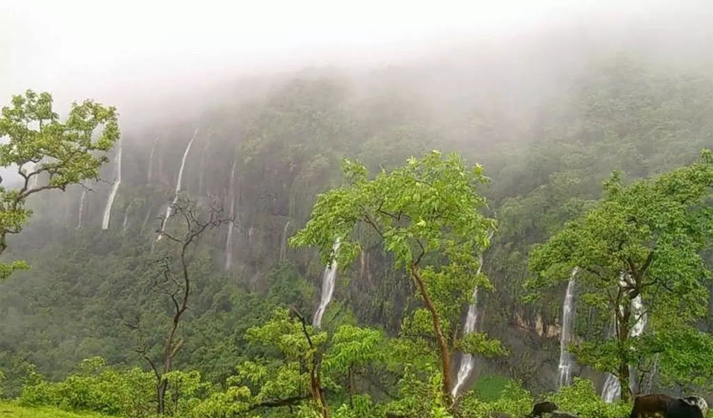 在西部高止山脉徒步旅行